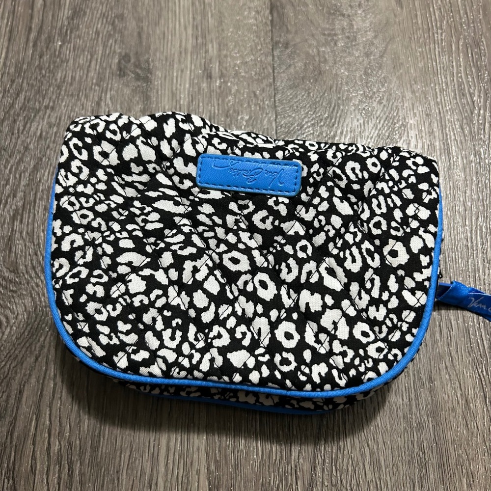 Vera Bradley Cosmetic Bag Set Black White Blue Leopard Print 6 Piece Quilted - Picture 6 of 7